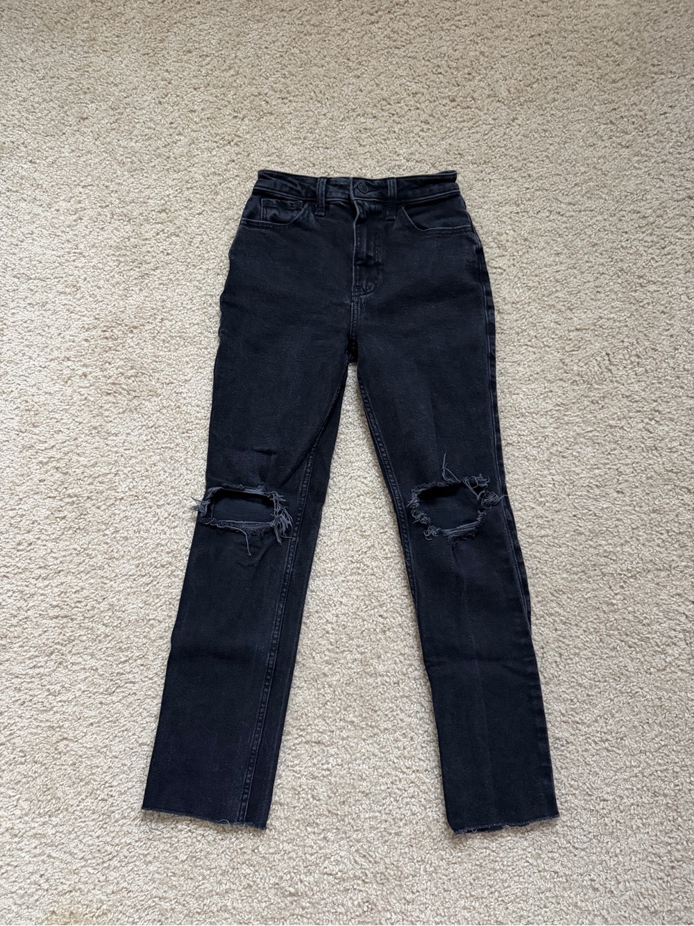 Hollister Faded Black Ultra High Rise Distressed 90’s Straight-Leg Jeans